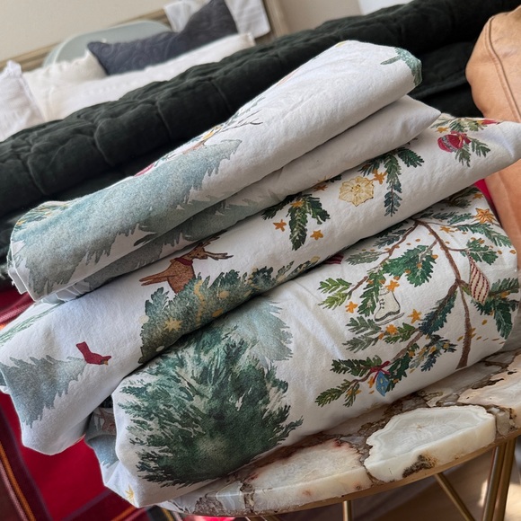 Pottery Barn CHRISTMAS IN THE COUNTRY King Size Christmas Sheets - Picture 13 of 17